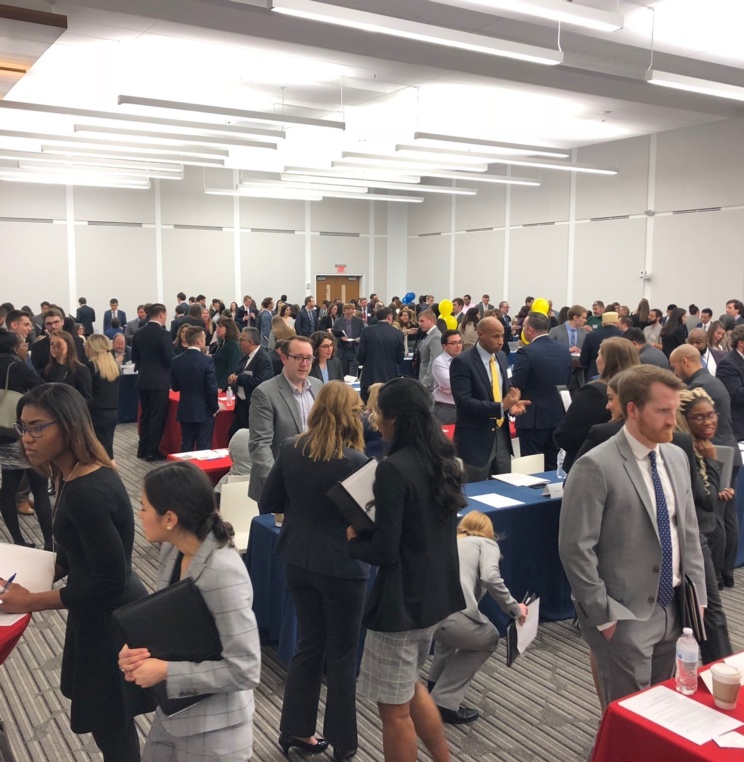 Externship Fair Connects Students with Opportunity